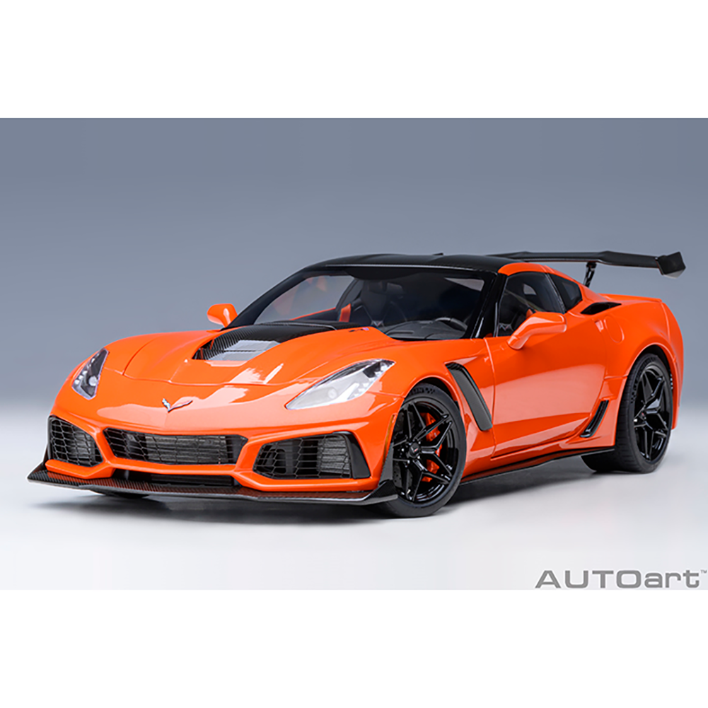 C7 Corvette ZR1 Die Cast 1:18 - Sebring Orange Tintcoat