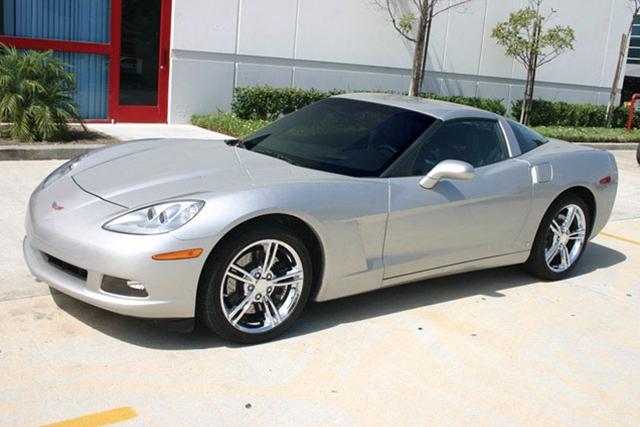 2008 Split Spoke Corvette GM Wheel Exchange (Set) : Chrome 18x8.5/19x10 : 2008-2013 C6
