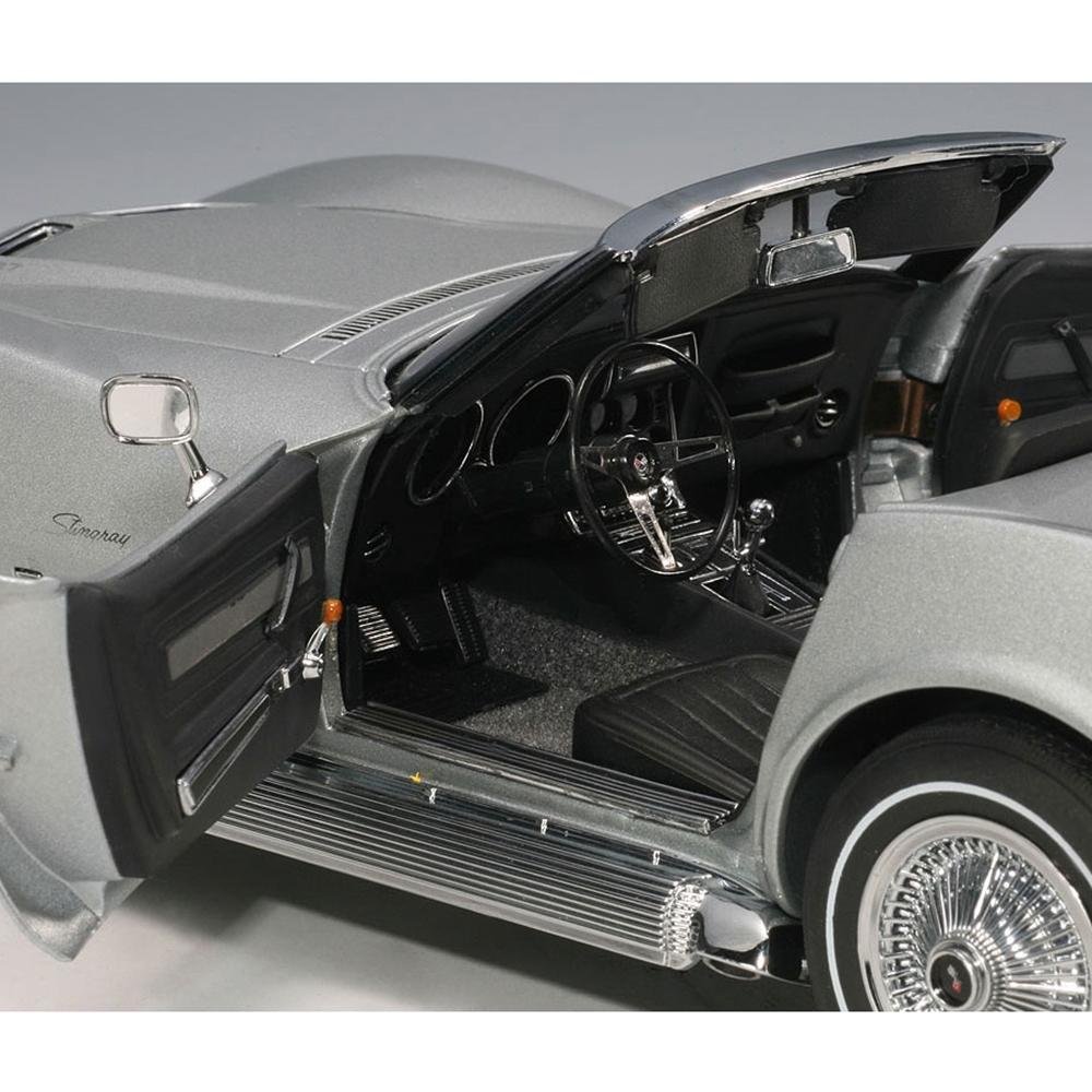 C3 Corvette - Die Cast 1:18 - Cortez Silver : 1969 C3