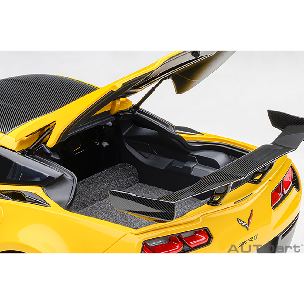 C7 Corvette ZR1 Die Cast 1:18 - Corvette Racing Yellow Tintcoat