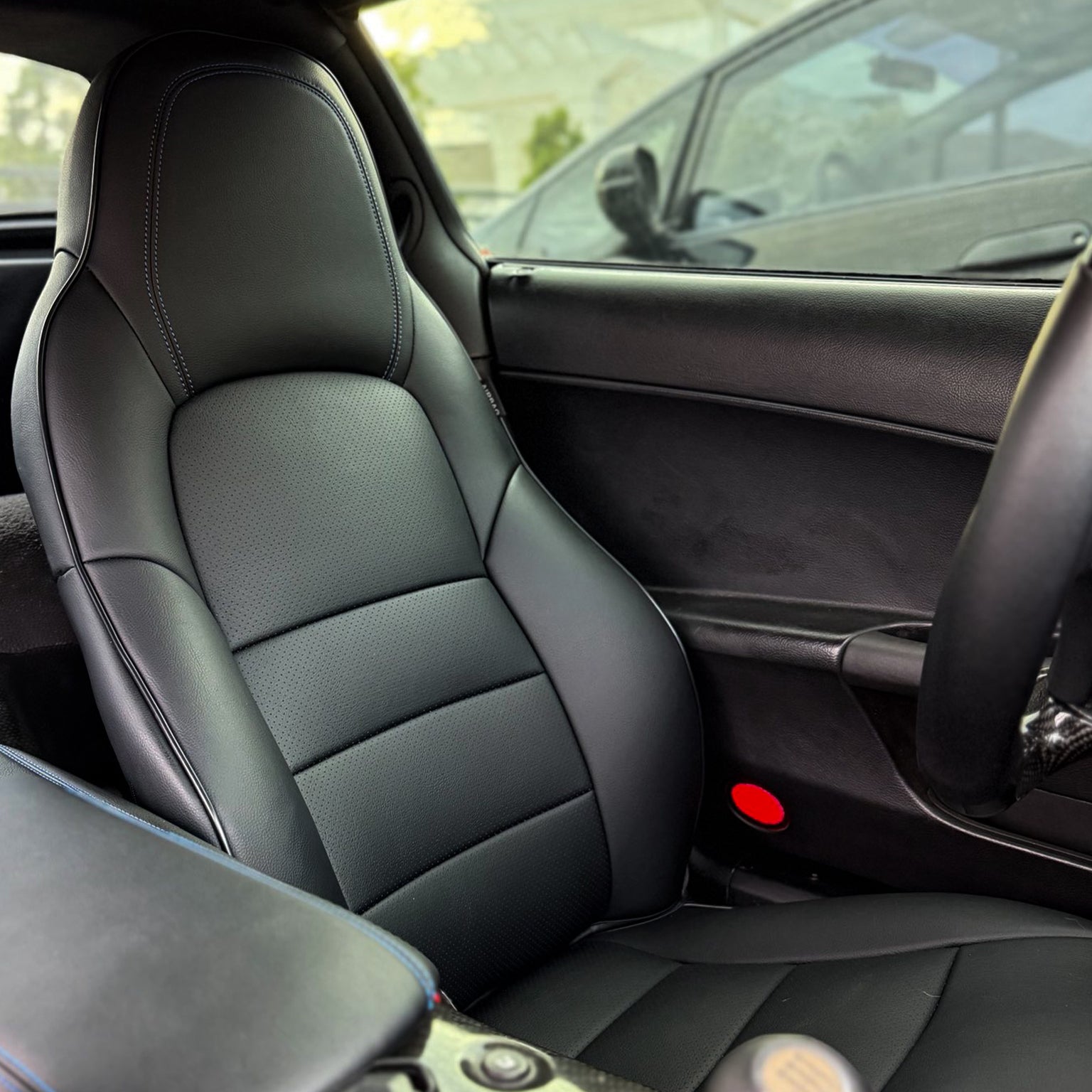 Corvette Custom Leather Seat Covers For Standard Seats : 2005-2013 C6