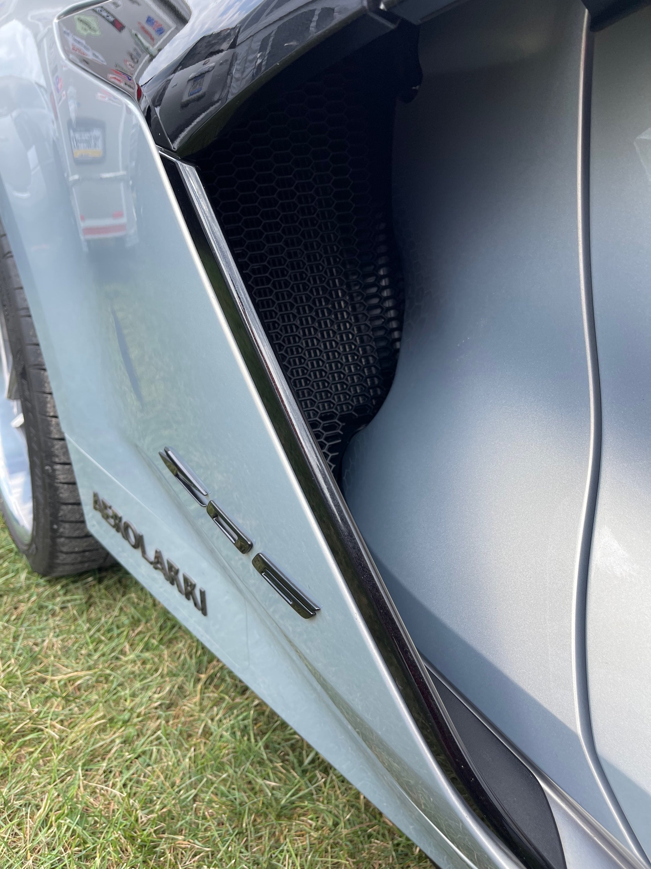 C8 Z06 and E-Ray Corvette 2023+ ABS BLACK SIDE INTAKE Mesh Grille