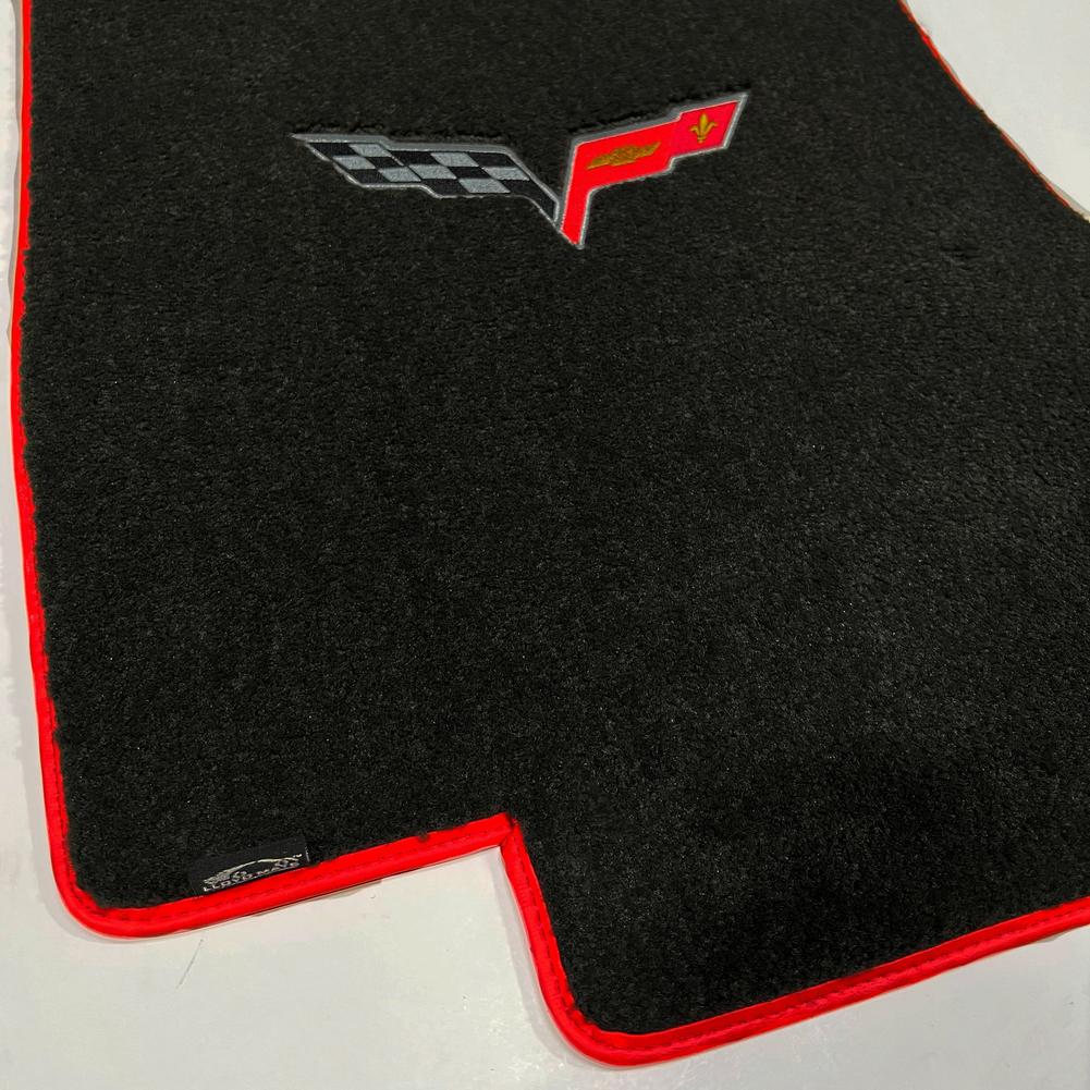 Corvette Lloyd Ultimat Floor Mats - Black with Silver C6 Emblem & Red Binding : 2005-2007 Early Post Style