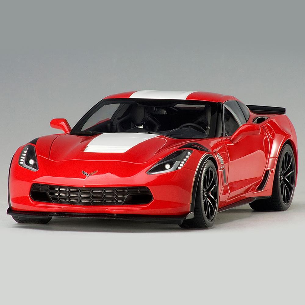 C7 Corvette Grand Sport - Red w/White Stripe, Black Fender : Die Cast 1:18