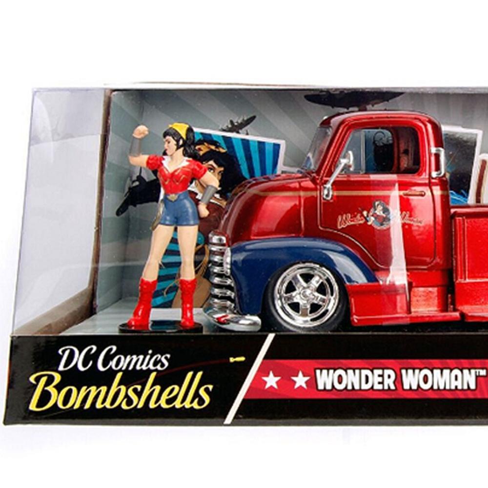 Chevrolet COE Pickup Wonder Woman - Red/Blue - Die-Cast Figure 1:24 - DC Comics Bombshells : 1952 COE