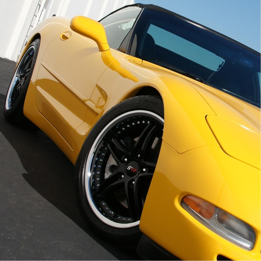 Corvette SR1 Performance Wheels - BULLET Series : Black Center w/Polished Lip