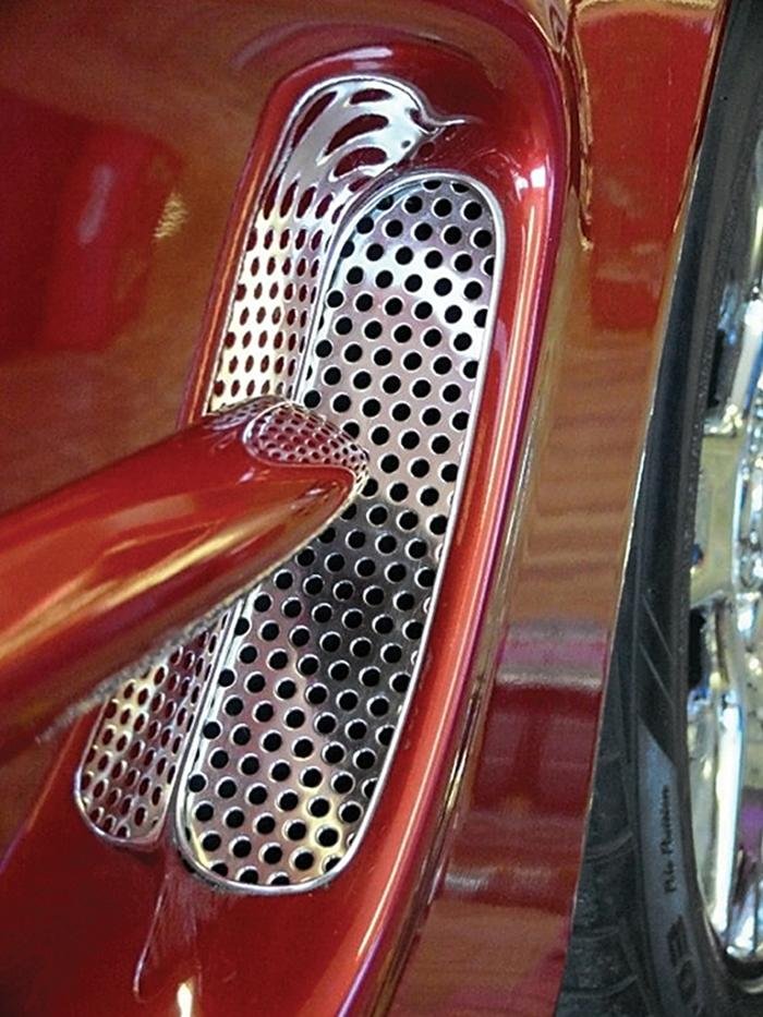 Corvette Side Fender Vent Grille (Set) - Perforated Stainless Steel : 1997-2004 C5 & Z06