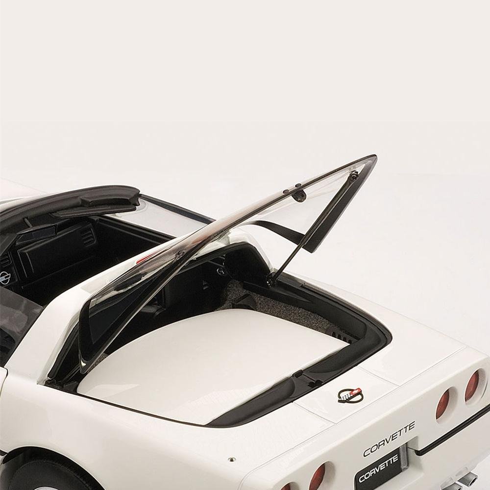 C4 Corvette - Die Cast 1:18 - White : 1986 C4