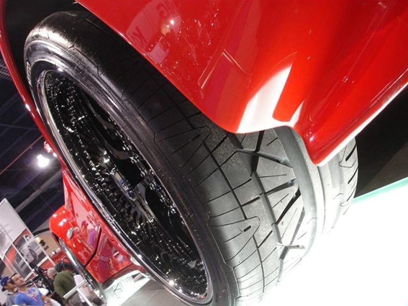 Corvette Tires - Nitto INVO High Performance (Set) : 2009-2013 ZR1
