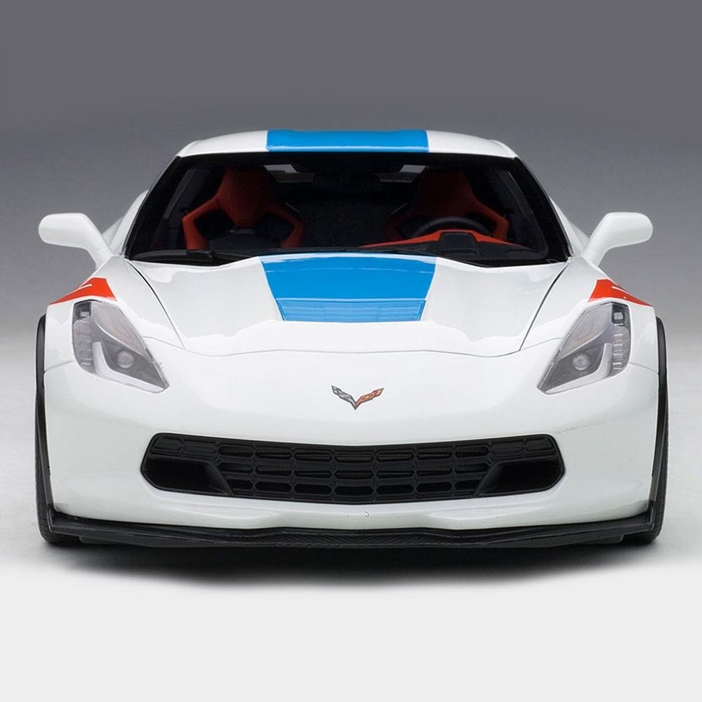 C7 Corvette Grand Sport - Arctic White w/Blue Stripe, Red Fender : Die Cast 1:18