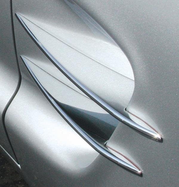 1997-2004 C5 & Z06 Corvette Billet Chrome Side Spears